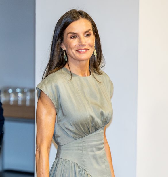 B&#x3B1;&#x3C3;&#x3AF;&#x3BB;&#x3B9;&#x3C3;&#x3C3;&#x3B1; Letizia | M&#x3B5; &#x3BC;&#x3C0;&#x3BB;&#x3B5; &#x3C0;&#x3BB;&#x3B5;&#x3BA;&#x3C4;&#x3CC; &#x3C6;&#x3CC;&#x3C1;&#x3B5;&#x3BC;&#x3B1; &#x3C0;&#x3BF;&#x3C5; &#x3AD;&#x3C7;&#x3B5;&#x3B9; &#x3BE;&#x3B1;&#x3BD;&#x3B1;&#x3C6;&#x3BF;&#x3C1;&#x3AD;&#x3C3;&#x3B5;&#x3B9; &#x3C3;&#x3B5; &#x3AD;&#x3BA;&#x3B8;&#x3B5;&#x3C3;&#x3B7; &#x3C3;&#x3C4;&#x3B7; &#x39C;&#x3B1;&#x3B4;&#x3C1;&#x3AF;&#x3C4;&#x3B7;