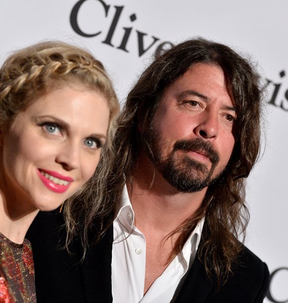 Dave Grohl: &#x39F; &#x3B8;&#x3C1;&#x3C5;&#x3BB;&#x3B9;&#x3BA;&#x3CC;&#x3C2; frontman &#x3C4;&#x3C9;&#x3BD; Foo Fighters &#x3B1;&#x3C0;&#x3AD;&#x3BA;&#x3C4;&#x3B7;&#x3C3;&#x3B5; &#x3BB;&#x3BF;&#x3B3;&#x3B1;&#x3C1;&#x3B9;&#x3B1;&#x3C3;&#x3BC;&#x3CC; &#x3C3;&#x3C4;&#x3BF; Instagram