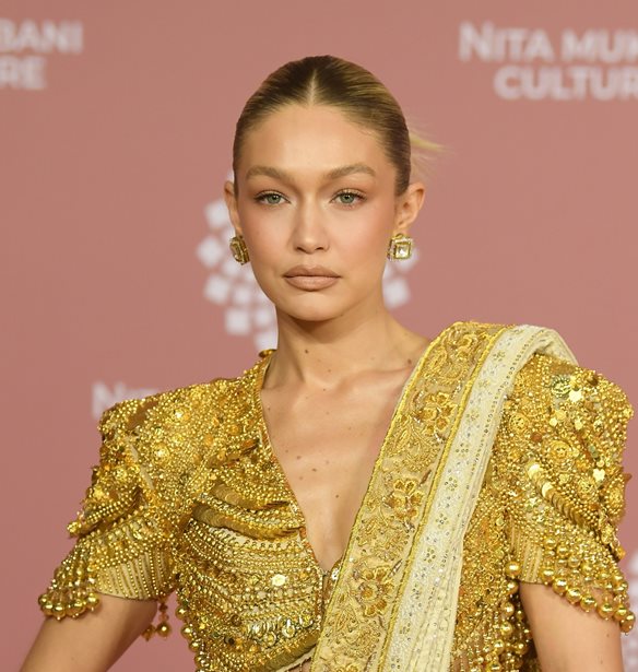 A&#x3C5;&#x3C4;&#x3CC; &#x3B5;&#x3AF;&#x3BD;&#x3B1;&#x3B9; &#x3C4;&#x3BF; &#x3BC;&#x3C5;&#x3C3;&#x3C4;&#x3B9;&#x3BA;&#x3CC; &#x3C4;&#x3C9;&#x3BD; stars &#x3B3;&#x3B9;&#x3B1; &#x3BB;&#x3B1;&#x3BC;&#x3C0;&#x3B5;&#x3C1;&#x3AE;, &#x3BD;&#x3B5;&#x3B1;&#x3BD;&#x3B9;&#x3BA;&#x3AE; &#x3B5;&#x3C0;&#x3B9;&#x3B4;&#x3B5;&#x3C1;&#x3BC;&#x3AF;&#x3B4;&#x3B1; &#x3C3;&#x3C4;&#x3BF; red carpet