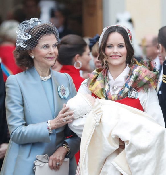 Σουηδία | Η νέα φωτογραφία της ενός έτους πριγκίπισσας Ines ήρθε την πιο δύσκολη στιγμή για τη Sofia της Σουηδίας