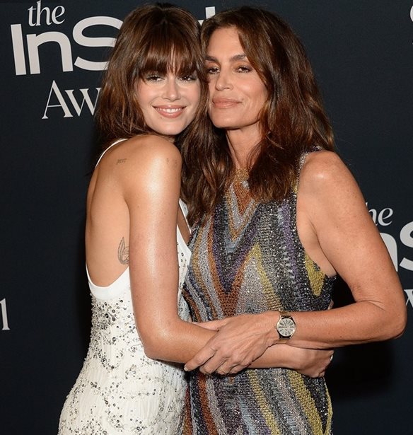 Kaia Gerber | &#x397; &#x3B5;&#x3BD;&#x3C4;&#x3C5;&#x3C0;&#x3C9;&#x3C3;&#x3B9;&#x3B1;&#x3BA;&#x3AE; &#x3B5;&#x3BC;&#x3C6;&#x3AC;&#x3BD;&#x3B9;&#x3C3;&#x3B7; &#x3BC;&#x3B5; &#x3AD;&#x3BD;&#x3B1; &#x3BF;&#x3BD;&#x3B5;&#x3B9;&#x3C1;&#x3B9;&#x3BA;&#x3CC; Celine &#x3C6;&#x3CC;&#x3C1;&#x3B5;&#x3BC;&#x3B1;