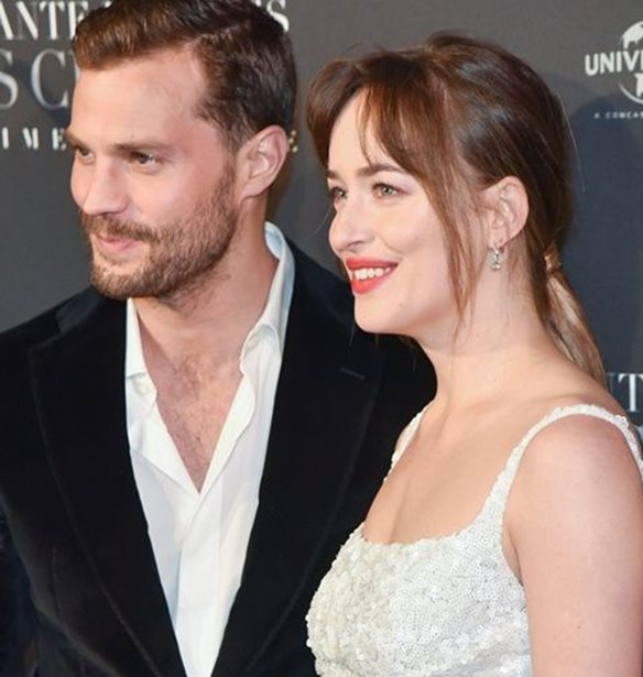 Jamie Dornan-Kourtney Kardashian: &#x3A0;&#x3BF;&#x3CD; &#x3C4;&#x3BF;&#x3C5;&#x3C2; &#x3B5;&#x3BD;&#x3C4;&#x3CC;&#x3C0;&#x3B9;&#x3C3;&#x3B5; &#x3BF; &#x3C6;&#x3C9;&#x3C4;&#x3BF;&#x3B3;&#x3C1;&#x3B1;&#x3C6;&#x3B9;&#x3BA;&#x3CC;&#x3C2; &#x3C6;&#x3B1;&#x3BA;&#x3CC;&#x3C2;;