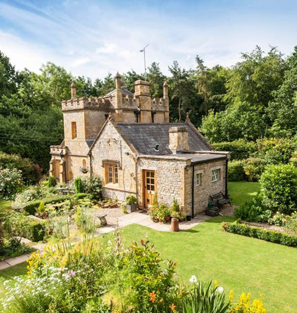 &#x395;&#x3C3;&#x3CD; &#x3B8;&#x3B1; &#x3AD;&#x3BC;&#x3B5;&#x3BD;&#x3B5;&#x3C2; &#x3C3;&#x3C4;&#x3BF; &#x3BC;&#x3B9;&#x3BA;&#x3C1;&#x3CC;&#x3C4;&#x3B5;&#x3C1;&#x3BF; &#x3BA;&#x3AC;&#x3C3;&#x3C4;&#x3C1;&#x3BF; &#x3C4;&#x3B7;&#x3C2; &#x391;&#x3B3;&#x3B3;&#x3BB;&#x3AF;&#x3B1;&#x3C2;;