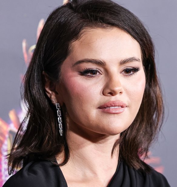 Selena Gomez | &#x397; &#x3B1;&#x3C0;&#x3BF;&#x3C3;&#x3C4;&#x3BF;&#x3BC;&#x3C9;&#x3C4;&#x3B9;&#x3BA;&#x3AE; &#x3B1;&#x3C0;&#x3AC;&#x3BD;&#x3C4;&#x3B7;&#x3C3;&#x3B7; &#x3C3;&#x3C4;&#x3BF; &#x3C3;&#x3BA;&#x3BB;&#x3B7;&#x3C1;&#x3CC; &#x3B2;&#x3AF;&#x3BD;&#x3C4;&#x3B5;&#x3BF; &#x3B3;&#x3B9;&#x3B1; &#x3B5;&#x3BA;&#x3B5;&#x3AF;&#x3BD;&#x3B7;