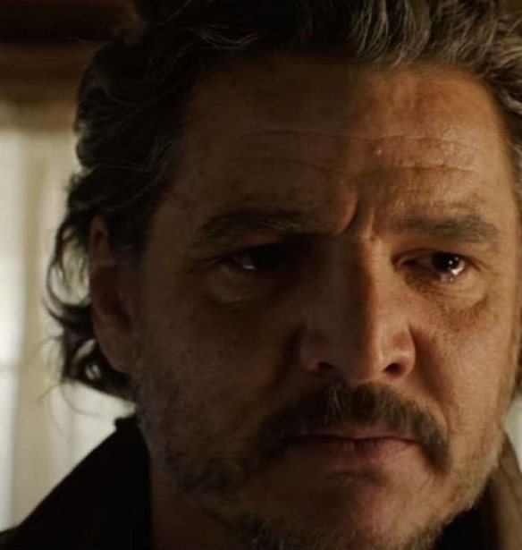 Pedro Pascal | K&#x3B1;&#x3B8;&#x3B7;&#x3BB;&#x3CE;&#x3BD;&#x3B5;&#x3B9; &#x3C3;&#x3C4;&#x3B1; &#x3C0;&#x3C1;&#x3CE;&#x3C4;&#x3B1; &#x3C0;&#x3BB;&#x3AC;&#x3BD;&#x3B1; &#x3B1;&#x3C0;&#x3CC; &#x3C4;&#x3B7; 2&#x3B7; &#x3C3;&#x3B5;&#x3B6;&#x3CC;&#x3BD; &#x3C4;&#x3BF;&#x3C5; The Last of Us