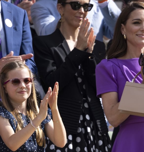 Kate Middleton | &#x3A5;&#x3C0;&#x3AC;&#x3C1;&#x3C7;&#x3B5;&#x3B9; &#x3BB;&#x3CC;&#x3B3;&#x3BF;&#x3C2; &#x3C0;&#x3BF;&#x3C5; &#x3B5;&#x3C0;&#x3AD;&#x3BB;&#x3B5;&#x3BE;&#x3B5; &#x3BD;&#x3B1; &#x3C4;&#x3B7; &#x3C3;&#x3C5;&#x3BD;&#x3BF;&#x3B4;&#x3B5;&#x3CD;&#x3C3;&#x3B5;&#x3B9; &#x3B7; &#x3C0;&#x3C1;&#x3B9;&#x3B3;&#x3BA;&#x3AF;&#x3C0;&#x3B9;&#x3C3;&#x3C3;&#x3B1; Charlotte &#x3C3;&#x3C4;&#x3BF; Wimbledon