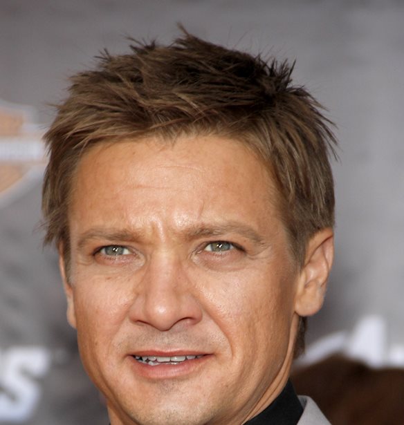 Jeremy Renner | &#x397; &#x3C0;&#x3C1;&#x3CE;&#x3C4;&#x3B7; &#x3C4;&#x3BF;&#x3C5; &#x3B1;&#x3BD;&#x3AC;&#x3C1;&#x3C4;&#x3B7;&#x3C3;&#x3B7; &#x3BC;&#x3B5;&#x3C4;&#x3AC; &#x3C4;&#x3BF; &#x3B1;&#x3C4;&#x3CD;&#x3C7;&#x3B7;&#x3BC;&#x3B1;- &#x397; &#x3C6;&#x3C9;&#x3C4;&#x3BF;&#x3B3;&#x3C1;&#x3B1;&#x3C6;&#x3AF;&#x3B1; &#x3B1;&#x3C0;&#x3CC; &#x3C4;&#x3BF; &#x3BD;&#x3BF;&#x3C3;&#x3BF;&#x3BA;&#x3BF;&#x3BC;&#x3B5;&#x3AF;&#x3BF;