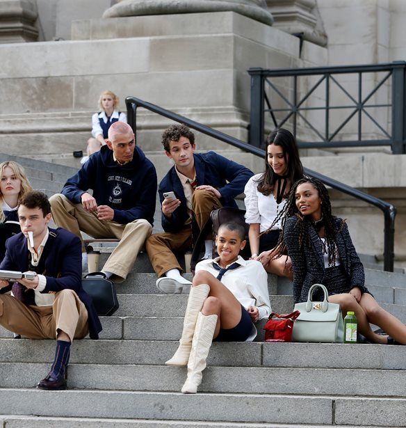 Gossip Girl | &#x392;&#x3B3;&#x3AE;&#x3BA;&#x3B5; &#x3C4;&#x3BF; &#x3B5;&#x3C0;&#x3AF;&#x3C3;&#x3B7;&#x3BC;&#x3BF; &#x3C4;&#x3C1;&#x3AD;&#x3B9;&#x3BB;&#x3B5;&#x3C1; &#x3C4;&#x3B7;&#x3C2; &#x3C3;&#x3B5;&#x3B9;&#x3C1;&#x3AC;&#x3C2; &#x3BA;&#x3B1;&#x3B9; &#x3B5;&#x3AF;&#x3BD;&#x3B1;&#x3B9; &#x3B1;&#x3C0;&#x3BF;&#x3BB;&#x3B1;&#x3C5;&#x3C3;&#x3C4;&#x3B9;&#x3BA;&#x3CC;