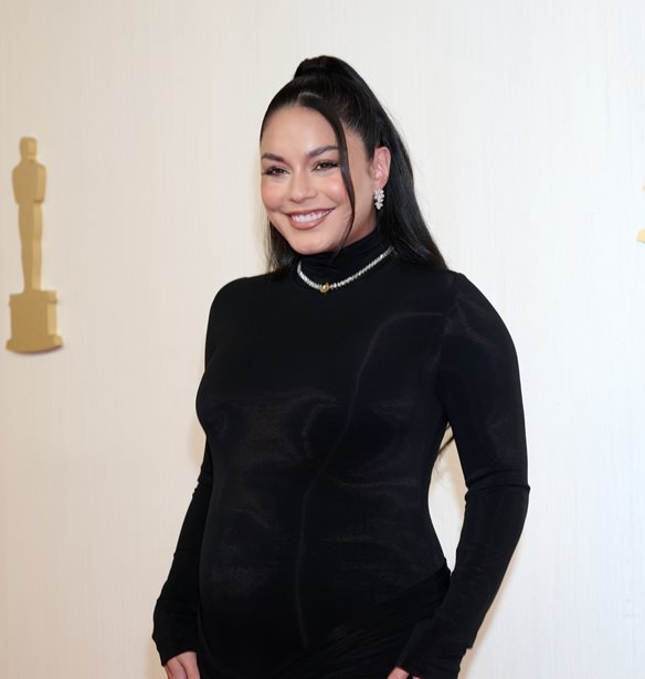 Oscars 2024 | &#x397; Vanessa Hudgens &#x3B1;&#x3BD;&#x3B1;&#x3BA;&#x3BF;&#x3AF;&#x3BD;&#x3C9;&#x3C3;&#x3B5; &#x3C4;&#x3B7;&#x3BD; &#x3B5;&#x3B3;&#x3BA;&#x3C5;&#x3BC;&#x3BF;&#x3C3;&#x3CD;&#x3BD;&#x3B7; &#x3C4;&#x3B7;&#x3C2; &#x3B1;&#x3C0;&#x3BF;&#x3BA;&#x3B1;&#x3BB;&#x3CD;&#x3C0;&#x3C4;&#x3BF;&#x3BD;&#x3C4;&#x3B1;&#x3C2; &#x3C4;&#x3B7; &#x3C6;&#x3BF;&#x3C5;&#x3C3;&#x3BA;&#x3C9;&#x3BC;&#x3AD;&#x3BD;&#x3B7; &#x3C4;&#x3B7;&#x3C2; &#x3BA;&#x3BF;&#x3B9;&#x3BB;&#x3B9;&#x3AC;