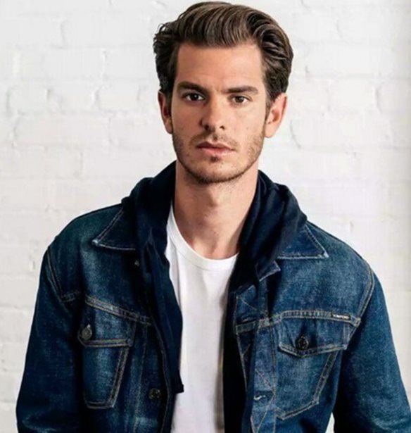 Andrew Garfield: &quot;&#x39A;&#x3AC;&#x3BD;&#x3C9; &#x3C4;&#x3B7; &#x3B6;&#x3C9;&#x3AE; &#x3B5;&#x3BD;&#x3CC;&#x3C2; gay, &#x3B1;&#x3BB;&#x3BB;&#x3AC; &#x3C0;&#x3C1;&#x3B1;&#x3BA;&#x3C4;&#x3B9;&#x3BA;&#x3AC; &#x3B4;&#x3B5;&#x3BD; &#x3B5;&#x3AF;&#x3BC;&#x3B1;&#x3B9;&quot;