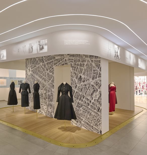 La Galerie Dior | &#x39C;&#x3AF;&#x3B1; &#x3AD;&#x3BA;&#x3B8;&#x3B5;&#x3C3;&#x3B7; &#x3B1;&#x3C6;&#x3B9;&#x3B5;&#x3C1;&#x3C9;&#x3BC;&#x3AD;&#x3BD;&#x3B7; &#x3C3;&#x3C4;&#x3B7;&#x3BD; &#x3C0;&#x3BF;&#x3B9;&#x3BA;&#x3B9;&#x3BB;&#x3CC;&#x3BC;&#x3BF;&#x3C1;&#x3C6;&#x3B7; &#x3BA;&#x3BB;&#x3B7;&#x3C1;&#x3BF;&#x3BD;&#x3BF;&#x3BC;&#x3B9;&#x3AC; &#x3C4;&#x3BF;&#x3C5; &#x3B3;&#x3B1;&#x3BB;&#x3BB;&#x3B9;&#x3BA;&#x3BF;&#x3CD; &#x3BF;&#x3AF;&#x3BA;&#x3BF;&#x3C5;