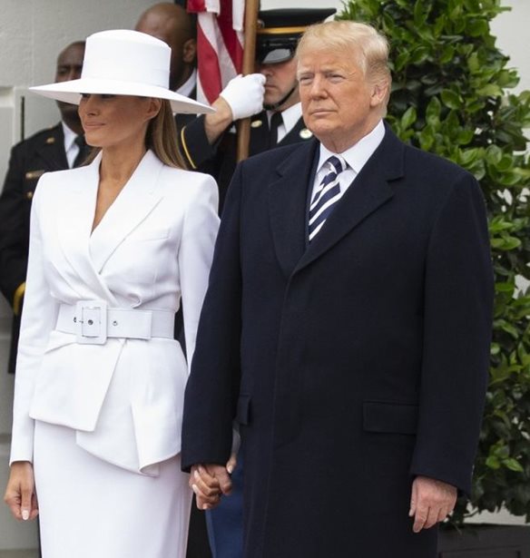 H Melania Trump &#x3B5;&#x3BE;&#x3AD;&#x3C6;&#x3C1;&#x3B1;&#x3C3;&#x3B5; &#x3B4;&#x3B7;&#x3BC;&#x3CC;&#x3C3;&#x3B9;&#x3B1; &#x3C4;&#x3B7;&#x3BD; &#x3B1;&#x3BD;&#x3C4;&#x3AF;&#x3B8;&#x3B5;&#x3C3;&#x3AE; &#x3C4;&#x3B7;&#x3C2; &#x3C3;&#x3C4;&#x3B7;&#x3BD; &#x3C0;&#x3BF;&#x3BB;&#x3B9;&#x3C4;&#x3B9;&#x3BA;&#x3AE; &#x3C4;&#x3BF;&#x3C5; &#x3C3;&#x3C5;&#x3B6;&#x3CD;&#x3B3;&#x3BF;&#x3C5; &#x3C4;&#x3B7;&#x3C2;