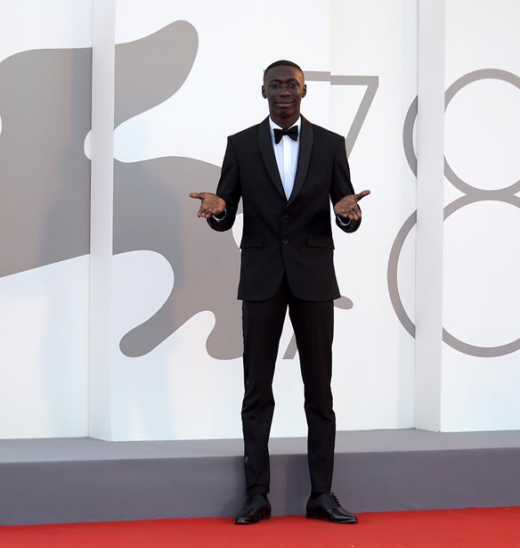 Khaby Lame | &#x39F; &#x3C0;&#x3C1;&#x3CE;&#x3B7;&#x3BD; &#x3B5;&#x3C1;&#x3B3;&#x3AC;&#x3C4;&#x3B7;&#x3C2; &#x3C0;&#x3BF;&#x3C5; &#x3AD;&#x3B3;&#x3B9;&#x3BD;&#x3B5; &#x3BF; &#x3B2;&#x3B1;&#x3C3;&#x3B9;&#x3BB;&#x3AF;&#x3B1;&#x3C2; &#x3C4;&#x3BF;&#x3C5; Tik Tok