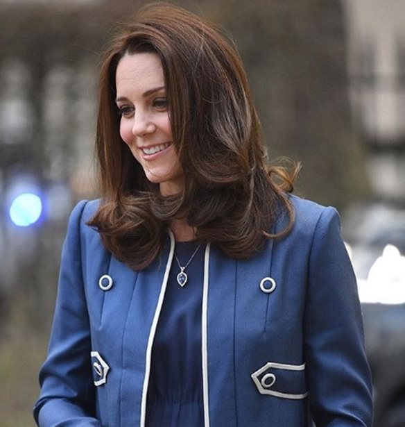 Kate Middleton | &#x3A0;&#x3CC;&#x3C4;&#x3B5; &#x3B5;&#x3C0;&#x3B9;&#x3C3;&#x3C4;&#x3C1;&#x3AD;&#x3C6;&#x3B5;&#x3B9; &#x3C3;&#x3C4;&#x3B9;&#x3C2; &#x3B4;&#x3B7;&#x3BC;&#x3CC;&#x3C3;&#x3B9;&#x3B5;&#x3C2; &#x3B5;&#x3BC;&#x3C6;&#x3B1;&#x3BD;&#x3AF;&#x3C3;&#x3B5;&#x3B9;&#x3C2; &#x3C4;&#x3B7;&#x3C2;;