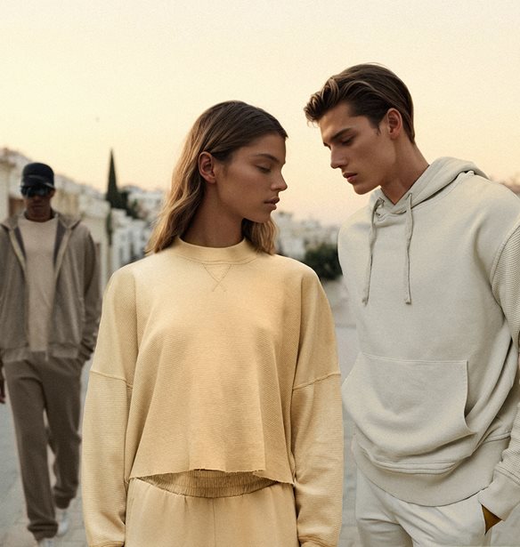 &#x397; Dirty Laundry &#x3C0;&#x3B1;&#x3C1;&#x3BF;&#x3C5;&#x3C3;&#x3B9;&#x3AC;&#x3B6;&#x3B5;&#x3B9; &#x3C4;&#x3B7;&#x3BD; &#x3BA;&#x3B1;&#x3BC;&#x3C0;&#x3AC;&#x3BD;&#x3B9;&#x3B1; &#x391;W 23-24 &#x3BC;&#x3B5; &#x3C7;&#x3C1;&#x3AE;&#x3C3;&#x3B7; &#x391;&#x399; &#x3C4;&#x3B5;&#x3C7;&#x3BD;&#x3BF;&#x3BB;&#x3BF;&#x3B3;&#x3AF;&#x3B1;&#x3C2;