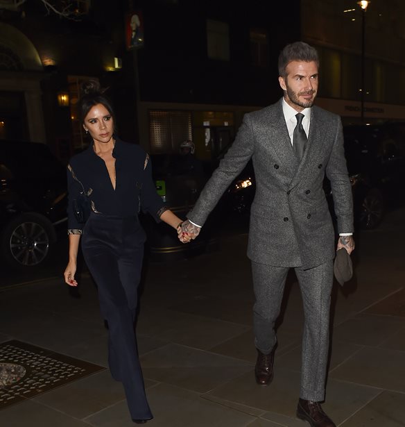 &#x397; Victoria Beckham &#x3B3;&#x3B9;&#x3CC;&#x3C1;&#x3C4;&#x3B1;&#x3C3;&#x3B5; &#x3C4;&#x3B1; &#x3B3;&#x3B5;&#x3BD;&#x3AD;&#x3B8;&#x3BB;&#x3B9;&#x3B1; &#x3C4;&#x3BF;&#x3C5; David &#x3BC;&#x3B5; &#x3AD;&#x3BD;&#x3B1; throwback &#x3C3;&#x3C4;&#x3B9;&#x3B3;&#x3BC;&#x3B9;&#x3CC;&#x3C4;&#x3C5;&#x3C0;&#x3BF;
