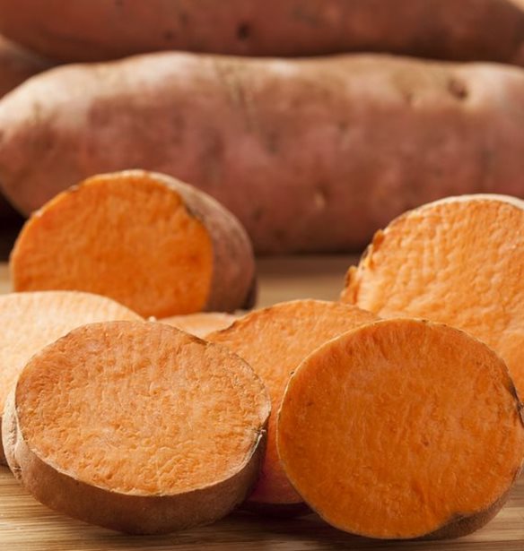 Φτιάξε υγιεινά τσιπς γλυκοπατάτας στο φούρνο