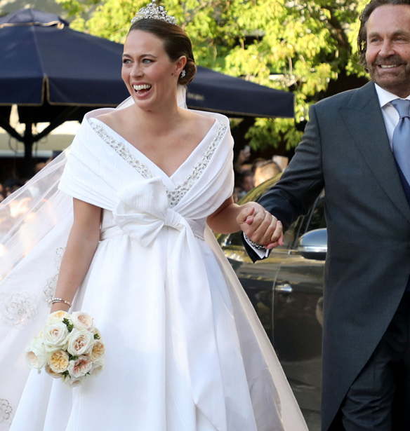 Nina Flohr | &#x38C;&#x3BB;&#x3B5;&#x3C2; &#x3BF;&#x3B9; &#x3BB;&#x3B5;&#x3C0;&#x3C4;&#x3BF;&#x3BC;&#x3AD;&#x3C1;&#x3B5;&#x3B9;&#x3B5;&#x3C2; &#x3C4;&#x3B7;&#x3C2; &#x3BD;&#x3C5;&#x3C6;&#x3B9;&#x3BA;&#x3AE;&#x3C2; &#x3C4;&#x3B7;&#x3C2; &#x3B5;&#x3BC;&#x3C6;&#x3AC;&#x3BD;&#x3B9;&#x3C3;&#x3B7;&#x3C2; - &#x3A4;&#x3BF; &#x3C6;&#x3CC;&#x3C1;&#x3B5;&#x3BC;&#x3B1; &#x3BA;&#x3B1;&#x3B9; &#x3B7; &#x3B5;&#x3C0;&#x3B9;&#x3BB;&#x3BF;&#x3B3;&#x3AE; &#x3C4;&#x3B7;&#x3C2; &#x3C4;&#x3B9;&#x3AC;&#x3C1;&#x3B1;&#x3C2;