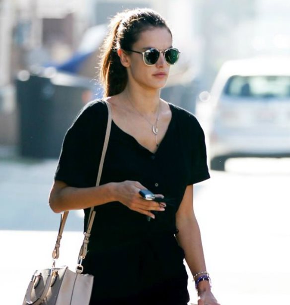 Αυτά είναι τα πιο δημοφιλή παπούτσια που ψάχνουν όλες κάθε άνοιξη