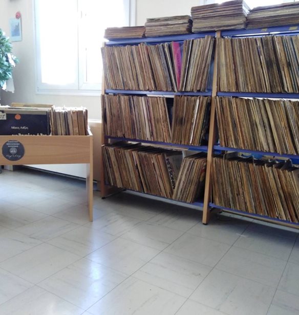 &#x397; &#x3C0;&#x3C1;&#x3CE;&#x3C4;&#x3B7; &#x3BC;&#x3BF;&#x3C5;&#x3C3;&#x3B9;&#x3BA;&#x3AE; &#x3B4;&#x3B1;&#x3BD;&#x3B5;&#x3B9;&#x3C3;&#x3C4;&#x3B9;&#x3BA;&#x3AE; &#x3B2;&#x3B9;&#x3B2;&#x3BB;&#x3B9;&#x3BF;&#x3B8;&#x3AE;&#x3BA;&#x3B7; &#x3B2;&#x3C1;&#x3AF;&#x3C3;&#x3BA;&#x3B5;&#x3C4;&#x3B1;&#x3B9; &#x3C3;&#x3C4;&#x3B7;&#x3BD; &#x39A;&#x3B1;&#x3C4;&#x3B5;&#x3C1;&#x3AF;&#x3BD;&#x3B7;