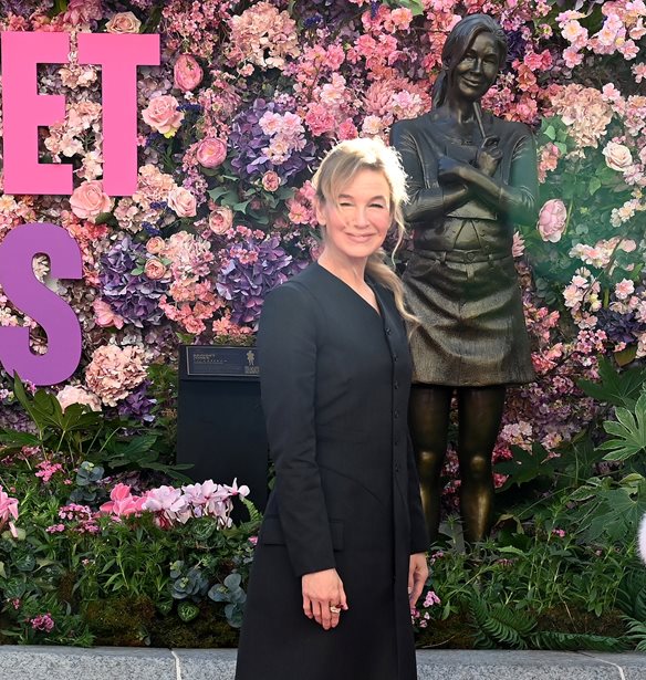 &#x397; Ren&#xE9;e Zellweger &#x3C0;&#x3B1;&#x3C1;&#x3B1;&#x3B4;&#x3AD;&#x3C7;&#x3B5;&#x3C4;&#x3B1;&#x3B9; &#x3B3;&#x3B9;&#x3B1; &#x3C4;&#x3BF; &#x3AC;&#x3B3;&#x3B1;&#x3BB;&#x3BC;&#x3B1; &#x3C4;&#x3B7;&#x3C2; Bridget Jones: &quot;&#x395;&#x3AF;&#x3BD;&#x3B1;&#x3B9; &#x3C0;&#x3B9;&#x3BF; &#x3C7;&#x3B1;&#x3C1;&#x3B9;&#x3C4;&#x3C9;&#x3BC;&#x3AD;&#x3BD;&#x3B7; &#x3B1;&#x3C0;&#x3CC; &#x3B5;&#x3BC;&#x3AD;&#x3BD;&#x3B1;&quot;