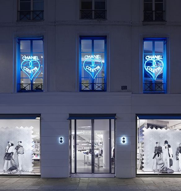Chanel X Colette: &#x388;&#x3BD;&#x3B1; insider look &#x3C3;&#x3C4;&#x3B7;&#x3BD; &#x3C0;&#x3B9;&#x3BF; fashion &#x3C3;&#x3C5;&#x3BD;&#x3B5;&#x3C1;&#x3B3;&#x3B1;&#x3C3;&#x3AF;&#x3B1; &#x3C4;&#x3BF;&#x3C5; &#x3BC;&#x3AE;&#x3BD;&#x3B1;