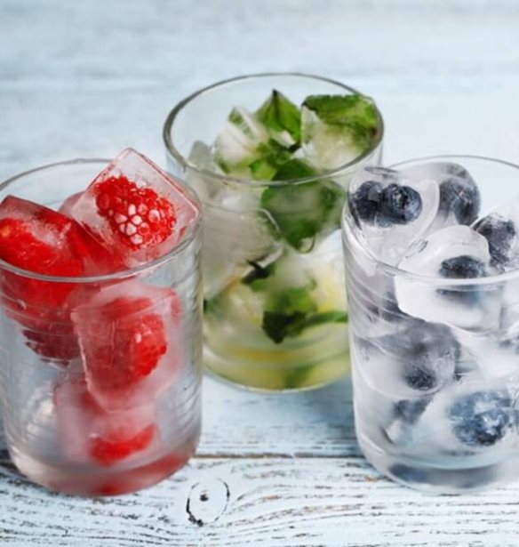 5 λόγοι για να πίνεις περισσότερο νερό (η κυτταρίτιδα είναι μόνο ένας)