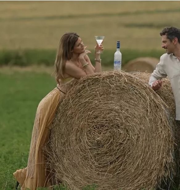 &#x391;&#x3BD;&#x3B1;&#x3BA;&#x3B1;&#x3BB;&#x3CD;&#x3C0;&#x3C4;&#x3BF;&#x3BD;&#x3C4;&#x3B1;&#x3C2; &#x3C4;&#x3BF;&#x3BD; &#x3C0;&#x3B1;&#x3C1;&#x3AC;&#x3B4;&#x3B5;&#x3B9;&#x3C3;&#x3BF; &#x3C4;&#x3B7;&#x3C2; Grey Goose &#x3C3;&#x3C4;&#x3B7; &#x39D;&#x3CC;&#x3C4;&#x3B9;&#x3BF; &#x393;&#x3B1;&#x3BB;&#x3BB;&#x3AF;&#x3B1; &#x3BC;&#x3B5; &#x3AD;&#x3BD;&#x3B1; Martini &#x3C3;&#x3C4;&#x3BF; &#x3C7;&#x3AD;&#x3C1;&#x3B9;