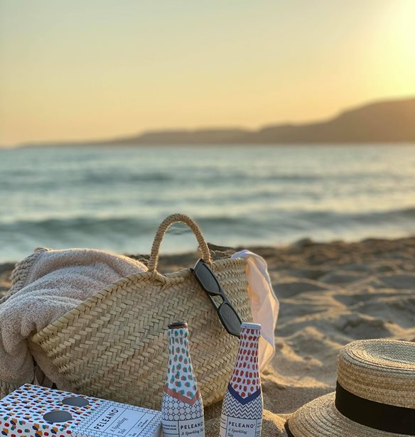 #WineDiaries: &#x391;&#x3C0;&#x3BF;&#x3BB;&#x3B1;&#x3BC;&#x3B2;&#x3AC;&#x3BD;&#x3BF;&#x3BD;&#x3C4;&#x3B1;&#x3C2; &#x3AD;&#x3BD;&#x3B1; &#x3BC;&#x3B1;&#x3B3;&#x3B9;&#x3BA;&#x3CC; &#x3B7;&#x3BB;&#x3B9;&#x3BF;&#x3B2;&#x3B1;&#x3C3;&#x3AF;&#x3BB;&#x3B5;&#x3BC;&#x3B1;, &#x3AD;&#x3BD;&#x3B1; &#x3B1;&#x3B3;&#x3B1;&#x3C0;&#x3B7;&#x3BC;&#x3AD;&#x3BD;&#x3BF; &#x3B2;&#x3B9;&#x3B2;&#x3BB;&#x3AF;&#x3BF;, &#x3AD;&#x3BD;&#x3B1; &#x3C5;&#x3C0;&#x3AD;&#x3C1;&#x3BF;&#x3C7;&#x3BF; &#x3C4;&#x3B1;&#x3BE;&#x3AF;&#x3B4;&#x3B9;... &#x3C3;&#x3C4;&#x3B9;&#x3B3;&#x3BC;&#x3AD;&#x3C2;