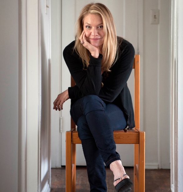 Nina Menkes | M&#x3B9;&#x3B1; &#x3B1;&#x3C0;&#x3CC; &#x3C4;&#x3B9;&#x3C2; &#x3C0;&#x3B9;&#x3BF; &#x3C1;&#x3B9;&#x3B6;&#x3BF;&#x3C3;&#x3C0;&#x3B1;&#x3C3;&#x3C4;&#x3B9;&#x3BA;&#x3AD;&#x3C2; &#x3C6;&#x3C9;&#x3BD;&#x3AD;&#x3C2; &#x3C4;&#x3BF;&#x3C5; &#x3C6;&#x3B5;&#x3BC;&#x3B9;&#x3BD;&#x3B9;&#x3C3;&#x3C4;&#x3B9;&#x3BA;&#x3BF;&#x3CD; &#x3BA;&#x3B9;&#x3BD;&#x3B7;&#x3BC;&#x3B1;&#x3C4;&#x3BF;&#x3B3;&#x3C1;&#x3AC;&#x3C6;&#x3BF;&#x3C5; &#x3AD;&#x3C1;&#x3C7;&#x3B5;&#x3C4;&#x3B1;&#x3B9; &#x3C3;&#x3C4;&#x3B7;&#x3BD; &#x395;&#x3BB;&#x3BB;&#x3AC;&#x3B4;&#x3B1;