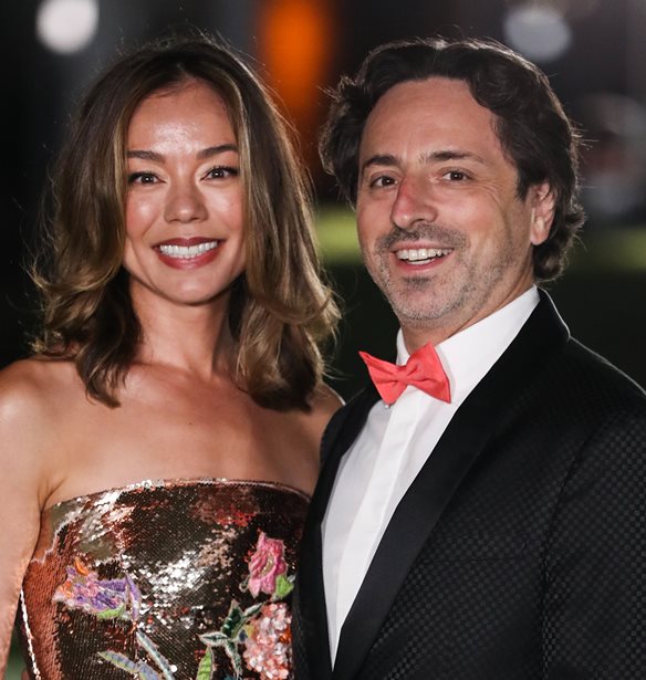 Nicole Shanahan | &#x397; &#x3B3;&#x3C5;&#x3BD;&#x3B1;&#x3AF;&#x3BA;&#x3B1; &#x3C0;&#x3BF;&#x3C5; &#x3C6;&#x3AD;&#x3C1;&#x3B5;&#x3C4;&#x3B1;&#x3B9; &#x3BD;&#x3B1; &#x3B4;&#x3B7;&#x3BC;&#x3B9;&#x3BF;&#x3CD;&#x3C1;&#x3B3;&#x3B7;&#x3C3;&#x3B5; &#x3B4;&#x3B9;&#x3C0;&#x3BB;&#x3C9;&#x3BC;&#x3B1;&#x3C4;&#x3B9;&#x3BA;&#x3CC; &#x3B5;&#x3C0;&#x3B5;&#x3B9;&#x3C3;&#x3CC;&#x3B4;&#x3B9;&#x3BF; &#x3B1;&#x3BD;&#x3AC;&#x3BC;&#x3B5;&#x3C3;&#x3B1; &#x3C3;&#x3B5; Tesla &#x3BA;&#x3B1;&#x3B9; Google