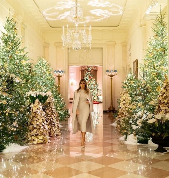 &#x397; Melania Trump &#x3C3;&#x3C4;&#x3CC;&#x3BB;&#x3B9;&#x3C3;&#x3B5; &#x3C3;&#x3C4;&#x3B1; &#x3BB;&#x3B5;&#x3C5;&#x3BA;&#x3AC; &#x3C4;&#x3BF;&#x3BD; &#x39B;&#x3B5;&#x3C5;&#x3BA;&#x3CC; &#x39F;&#x3AF;&#x3BA;&#x3BF;