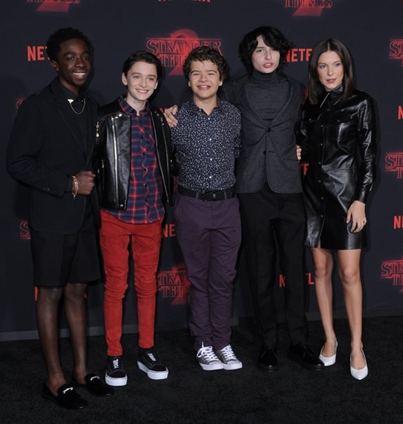 &#x393;&#x3B9;&#x3B1;&#x3C4;&#x3AF; &#x3C4;&#x3B1; &#x3AD;&#x3C7;&#x3BF;&#x3C5;&#x3BD; &#x3B2;&#x3AC;&#x3BB;&#x3B5;&#x3B9; &#x3CC;&#x3BB;&#x3BF;&#x3B9; &#x3BC;&#x3B5; &#x3C4;&#x3BF;&#x3BD; &#x3C0;&#x3C1;&#x3C9;&#x3C4;&#x3B1;&#x3B3;&#x3C9;&#x3BD;&#x3B9;&#x3C3;&#x3C4;&#x3AE; &#x3C4;&#x3BF;&#x3C5; Stranger Things;