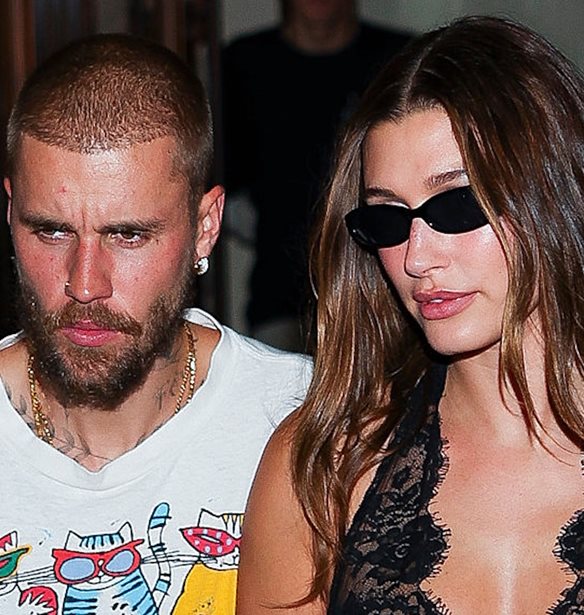 Hailey Bieber | &#x395;&#x3AF;&#x3BD;&#x3B1;&#x3B9; &#x3AD;&#x3C4;&#x3BF;&#x3B9;&#x3BC;&#x3B7; &#x3BD;&#x3B1; &#x3B3;&#x3AF;&#x3BD;&#x3B5;&#x3B9; &#x3BE;&#x3B1;&#x3BD;&#x3AC; &#x3BC;&#x3B7;&#x3C4;&#x3AD;&#x3C1;&#x3B1;;