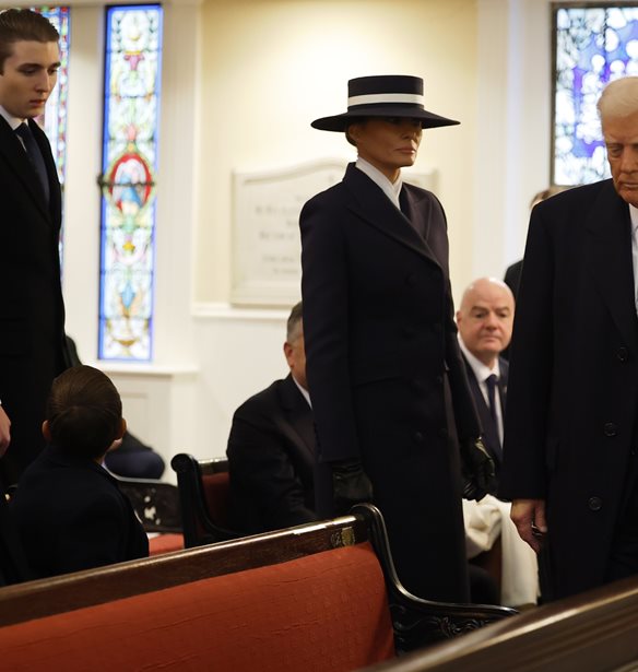 &#x397; Melania Trump &#x3BE;&#x3B1;&#x3BD;&#x3AC; &#x3C3;&#x3C4;&#x3BF;&#x3BD; &#x39B;&#x3B5;&#x3C5;&#x3BA;&#x3CC; &#x39F;&#x3AF;&#x3BA;&#x3BF; | &#x3A4;&#x3BF; look &#x3C0;&#x3BF;&#x3C5; &#x3B5;&#x3C0;&#x3AD;&#x3BB;&#x3B5;&#x3BE;&#x3B5; &#x3B3;&#x3B9;&#x3B1; &#x3C4;&#x3B7;&#x3BD; &#x3BF;&#x3C1;&#x3BA;&#x3C9;&#x3BC;&#x3BF;&#x3C3;&#x3AF;&#x3B1;
