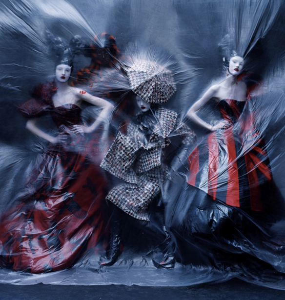 &#x39F; Tim Walker &#x3B8;&#x3B1; &#x3C6;&#x3C9;&#x3C4;&#x3BF;&#x3B3;&#x3C1;&#x3B1;&#x3C6;&#x3AE;&#x3C3;&#x3B5;&#x3B9; &#x3C4;&#x3BF; &#x3BD;&#x3AD;&#x3BF; &#x3B7;&#x3BC;&#x3B5;&#x3C1;&#x3BF;&#x3BB;&#x3CC;&#x3B3;&#x3B9;&#x3BF; &#x3C4;&#x3B7;&#x3C2; Pirelli &#x3B3;&#x3B9;&#x3B1; &#x3C4;&#x3BF; 2018