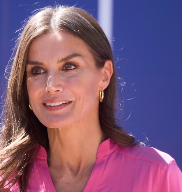 &#x397; &#x3B2;&#x3B1;&#x3C3;&#x3AF;&#x3BB;&#x3B9;&#x3C3;&#x3C3;&#x3B1; Letizia &#x3C3;&#x3BF;&#x3CD; &#x3B4;&#x3B5;&#x3AF;&#x3C7;&#x3BD;&#x3B5;&#x3B9; &#x3C0;&#x3CE;&#x3C2; &#x3BD;&#x3B1; &#x3C6;&#x3BF;&#x3C1;&#x3AD;&#x3C3;&#x3B5;&#x3B9;&#x3C2; &#x3C4;&#x3BF; &#x3C4;&#x3B6;&#x3B9;&#x3BD; &#x3BC;&#x3B5; &#x3C4;&#x3BF;&#x3BD; &#x3C0;&#x3B9;&#x3BF; &#x3B4;&#x3B9;&#x3B1;&#x3C7;&#x3C1;&#x3BF;&#x3BD;&#x3B9;&#x3BA;&#x3AC; &#x3BA;&#x3BF;&#x3BC;&#x3C8;&#x3CC; &#x3C4;&#x3C1;&#x3CC;&#x3C0;&#x3BF;
