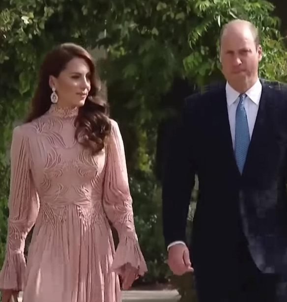 Kate Middleton - &#x3A0;&#x3C1;&#x3AF;&#x3B3;&#x3BA;&#x3B9;&#x3C0;&#x3B1;&#x3C2; William | &#x397; &#x3C6;&#x3C9;&#x3C4;&#x3BF;&#x3B3;&#x3C1;&#x3B1;&#x3C6;&#x3AF;&#x3B1; &#x3C0;&#x3BF;&#x3C5; &#x3B4;&#x3B7;&#x3BC;&#x3BF;&#x3C3;&#x3AF;&#x3B5;&#x3C5;&#x3C3;&#x3B1;&#x3BD; &#x3B3;&#x3B9;&#x3B1; &#x3C4;&#x3B7;&#x3BD; 13&#x3B7; &#x3B5;&#x3C0;&#x3AD;&#x3C4;&#x3B5;&#x3B9;&#x3BF; &#x3C4;&#x3BF;&#x3C5; &#x3B3;&#x3AC;&#x3BC;&#x3BF;&#x3C5; &#x3C4;&#x3BF;&#x3C5;&#x3C2;