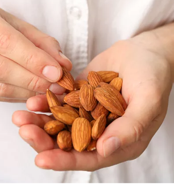 Έξι λόγοι που τα αμύγδαλα είναι το τέλειο σνακ