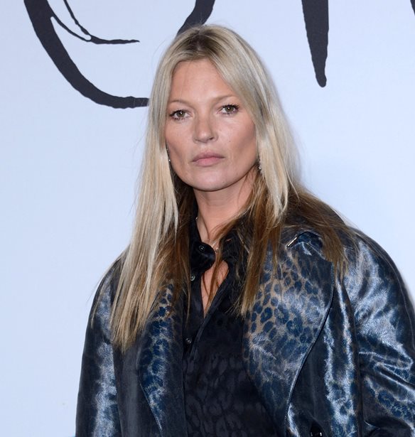 &#x397; Kate Moss &#x3C3;&#x3C7;&#x3B5;&#x3B4;&#x3AF;&#x3B1;&#x3C3;&#x3B5; &#x3C4;&#x3B7;&#x3BD; &#x3C0;&#x3B9;&#x3BF; stylish &#x3C3;&#x3C5;&#x3BB;&#x3BB;&#x3BF;&#x3B3;&#x3AE; &#x3BC;&#x3B5; &#x3C4;&#x3C3;&#x3AC;&#x3BD;&#x3C4;&#x3B5;&#x3C2;