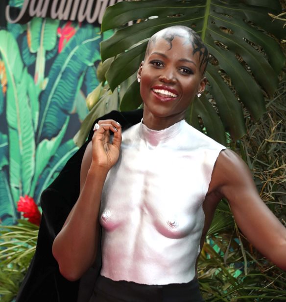 Tony Awards | &#x397; &#x3C4;&#x3BF;&#x3BB;&#x3BC;&#x3B7;&#x3C1;&#x3AE; &#x3B5;&#x3BC;&#x3C6;&#x3AC;&#x3BD;&#x3B9;&#x3C3;&#x3B7; &#x3C4;&#x3B7;&#x3C2; Lupita Nyong&#x27;o