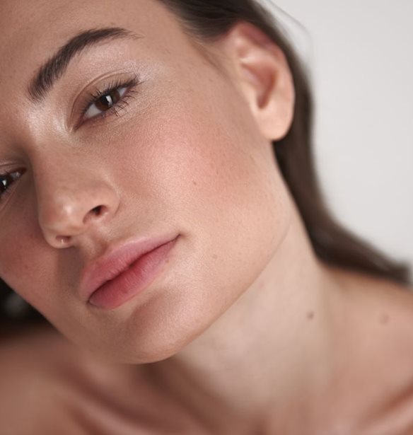 Η επιδερμίδα αποκτά λαμπερή, λεία όψη με αυτή την κρέμα ημέρας