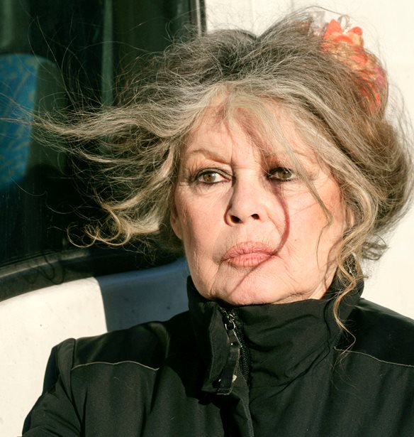 Brigitte Bardot | &#x3A4;&#x3B7;&#x3C2; &#x3B5;&#x3C0;&#x3B9;&#x3B2;&#x3BB;&#x3AE;&#x3B8;&#x3B7;&#x3BA;&#x3B5; &#x3C0;&#x3C1;&#x3CC;&#x3C3;&#x3C4;&#x3B9;&#x3BC;&#x3BF; &#x3B3;&#x3B9;&#x3B1; &#x3C1;&#x3B1;&#x3C4;&#x3C3;&#x3B9;&#x3C3;&#x3C4;&#x3B9;&#x3BA;&#x3AC; &#x3C3;&#x3C7;&#x3CC;&#x3BB;&#x3B9;&#x3B1;