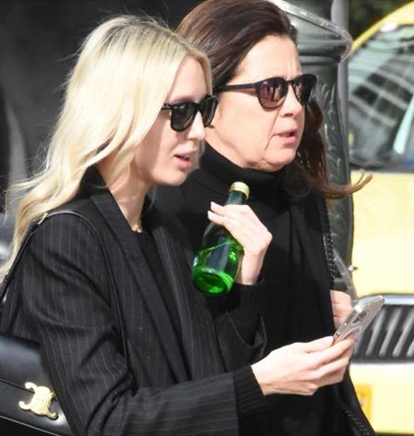 &#x3A4;&#x3B1; looks &#x3C4;&#x3C9;&#x3BD; Marie Chantal, &#x39C;&#x3B1;&#x3C1;&#x3AF;&#x3B1;&#x3C2; &#x39F;&#x3BB;&#x3C5;&#x3BC;&#x3C0;&#x3AF;&#x3B1;&#x3C2; &#x393;&#x3BB;&#x3AF;&#x3BE;&#x3BC;&#x3C0;&#x3BF;&#x3C5;&#x3C1;&#x3B3;&#x3BA; &#x3BA;&#x3B1;&#x3B9; &#x3A4;&#x3B1;&#x3C4;&#x3B9;&#x3AC;&#x3BD;&#x3B1;&#x3C2; &#x39C;&#x3C0;&#x3BB;&#x3AC;&#x3C4;&#x3BD;&#x3B9;&#x3BA; &#x3B1;&#x3C0;&#x3CC; &#x3C4;&#x3B7; &#x3B2;&#x3CC;&#x3BB;&#x3C4;&#x3B1; &#x3C4;&#x3BF;&#x3C5;&#x3C2; &#x3C3;&#x3C4;&#x3BF; &#x3BA;&#x3AD;&#x3BD;&#x3C4;&#x3C1;&#x3BF; &#x3C4;&#x3B7;&#x3C2; &#x391;&#x3B8;&#x3AE;&#x3BD;&#x3B1;&#x3C2;