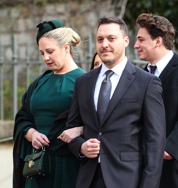 Matthew Kumar | 4 &#x3C0;&#x3C1;&#x3AC;&#x3B3;&#x3BC;&#x3B1;&#x3C4;&#x3B1; &#x3C0;&#x3BF;&#x3C5; &#x3B4;&#x3B5;&#x3BD; &#x3BE;&#x3AD;&#x3C1;&#x3B5;&#x3B9;&#x3C2; &#x3B3;&#x3B9;&#x3B1; &#x3C4;&#x3BF;&#x3BD; &#x3BC;&#x3AD;&#x3BB;&#x3BB;&#x3BF;&#x3BD;&#x3C4;&#x3B1; &#x3C3;&#x3CD;&#x3B6;&#x3C5;&#x3B3;&#x3BF; &#x3C4;&#x3B7;&#x3C2; &#x398;&#x3B5;&#x3BF;&#x3B4;&#x3CE;&#x3C1;&#x3B1;&#x3C2;