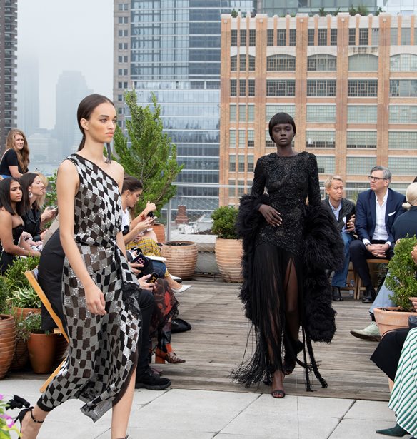 O οίκος Oscar de la Renta παρουσίασε τη νέα του συλλογή στη Νέα Υόρκη