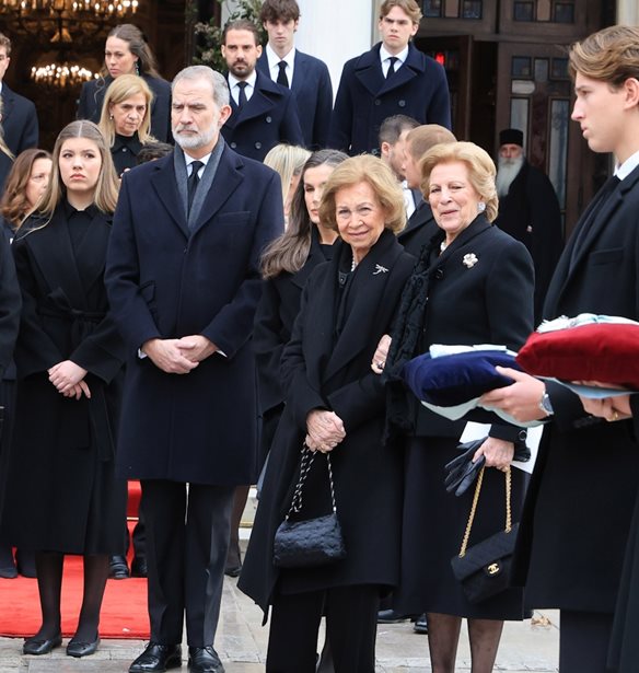 Δεν είναι η Σοφία της Ισπανίας!  Ποια όρισε κύρια δικαιούχο της περιουσίας της η Ειρήνη;