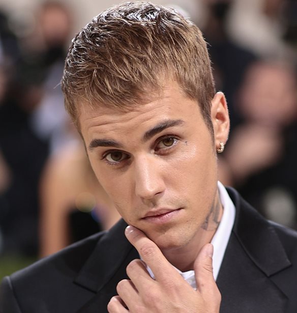 Justin Bieber | &#x395;&#x3AF;&#x3BD;&#x3B1;&#x3B9; &#x3B1;&#x3C5;&#x3C4;&#x3CC;&#x3C2; &#x3BF; &#x3AC;&#x3BD;&#x3C4;&#x3C1;&#x3B1;&#x3C2; &#x3C5;&#x3C0;&#x3B5;&#x3CD;&#x3B8;&#x3C5;&#x3BD;&#x3BF;&#x3C2; &#x3B3;&#x3B9;&#x3B1; &#x3C4;&#x3B7;&#x3BD; &#x3C4;&#x3C9;&#x3C1;&#x3B9;&#x3BD;&#x3AE; &#x3BA;&#x3B1;&#x3C4;&#x3AC;&#x3C3;&#x3C4;&#x3B1;&#x3C3;&#x3B7; &#x3C4;&#x3BF;&#x3C5; &#x3C4;&#x3C1;&#x3B1;&#x3B3;&#x3BF;&#x3C5;&#x3B4;&#x3B9;&#x3C3;&#x3C4;&#x3AE;;