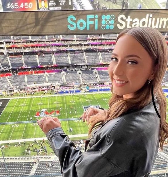 &#x397; Hailie Jade &#x3B1;&#x3C0;&#x3BF;&#x3BA;&#x3AC;&#x3BB;&#x3C5;&#x3C8;&#x3B5; &#x3C0;&#x3CE;&#x3C2; &#x3AE;&#x3C4;&#x3B1;&#x3BD; &#x3BD;&#x3B1; &#x3BC;&#x3B5;&#x3B3;&#x3B1;&#x3BB;&#x3CE;&#x3BD;&#x3B5;&#x3B9; &#x3C9;&#x3C2; &#x3BA;&#x3CC;&#x3C1;&#x3B7; &#x3C4;&#x3BF;&#x3C5; Eminem