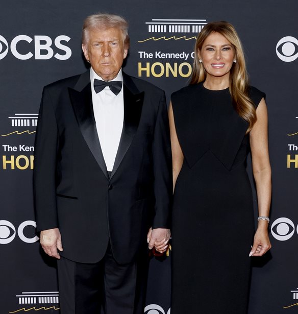 Melania Trump | &#x39C;&#x3B5; quiet luxury outfit &#x3C3;&#x3C4;&#x3BF; 48&#x3BF; Kennedy Center Honors